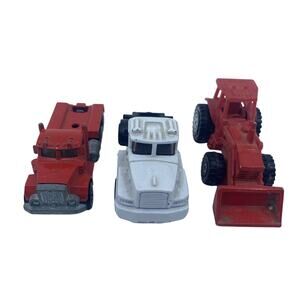 Hot Wheels Set of 3 Vintage Vehicles (2 Semi Tractor Trailer Cabs & 1 Tractor)